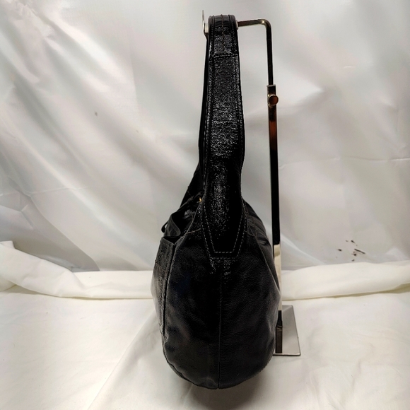Coach (11623) Patent Calf Leather Shoulder Bag - Picture 5 of 15